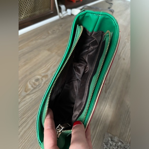 Freie Leie Watermelon Shaped Crossbody Clutch - Picture 4 of 5